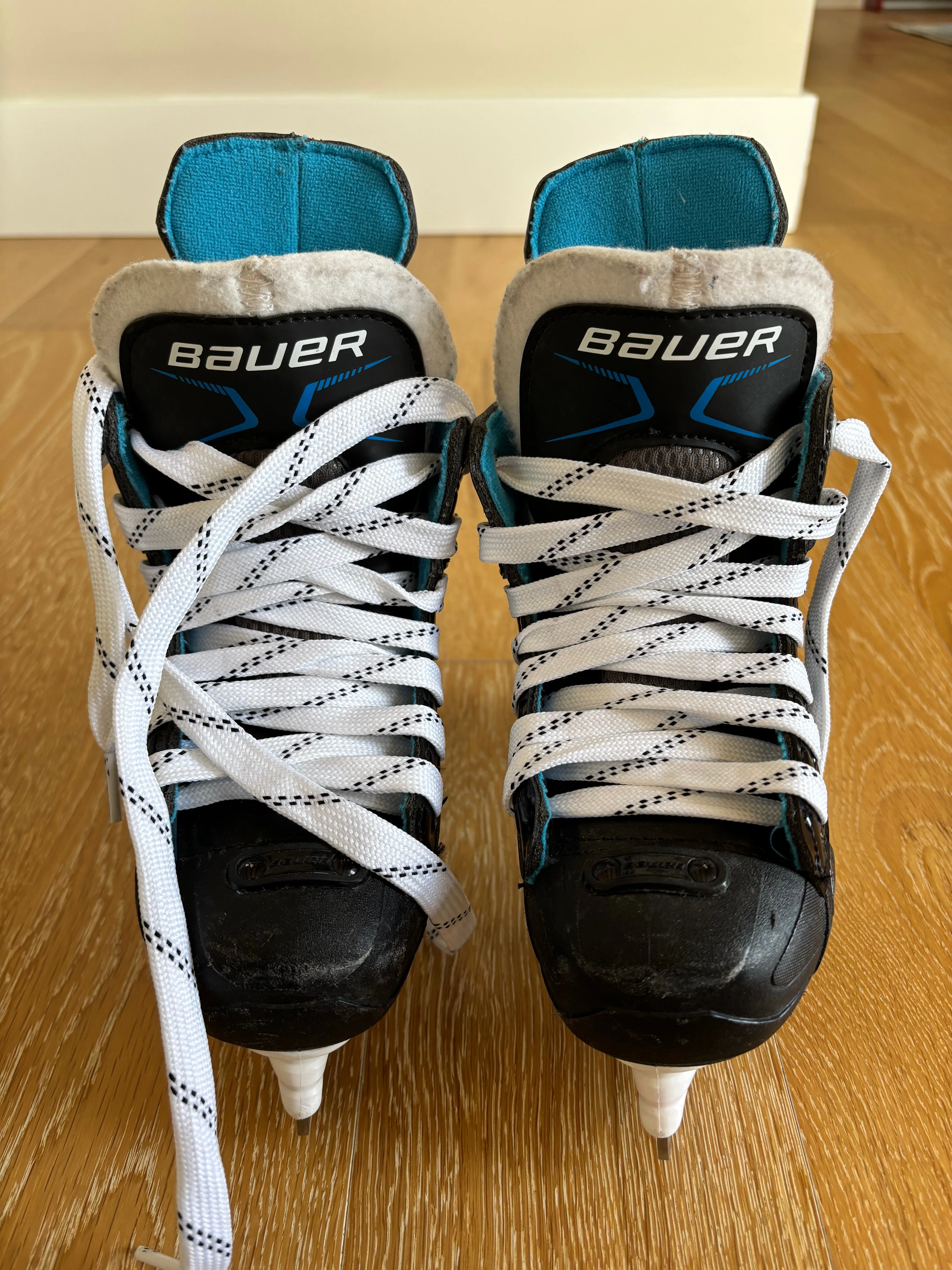 Bauer hockey skates size Youth 9, Shoes 9 (Toddler:2-4yr)