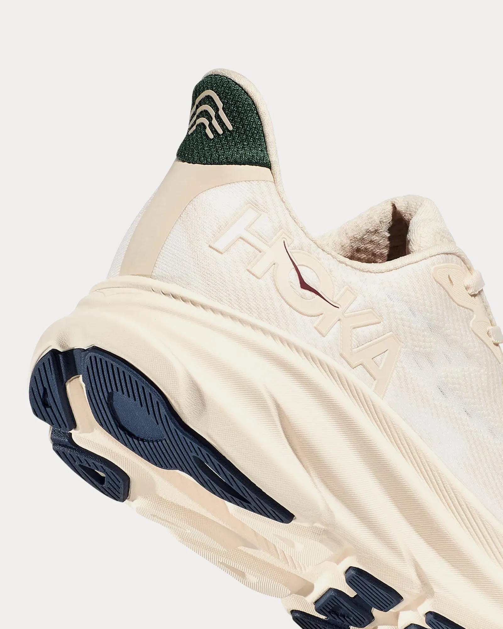 Clifton 9 Oat Milk / Alabaster Running Shoes