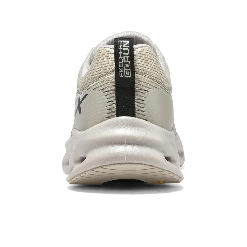 GO RUN SWIRL TECH SPEED - 220907/NAT