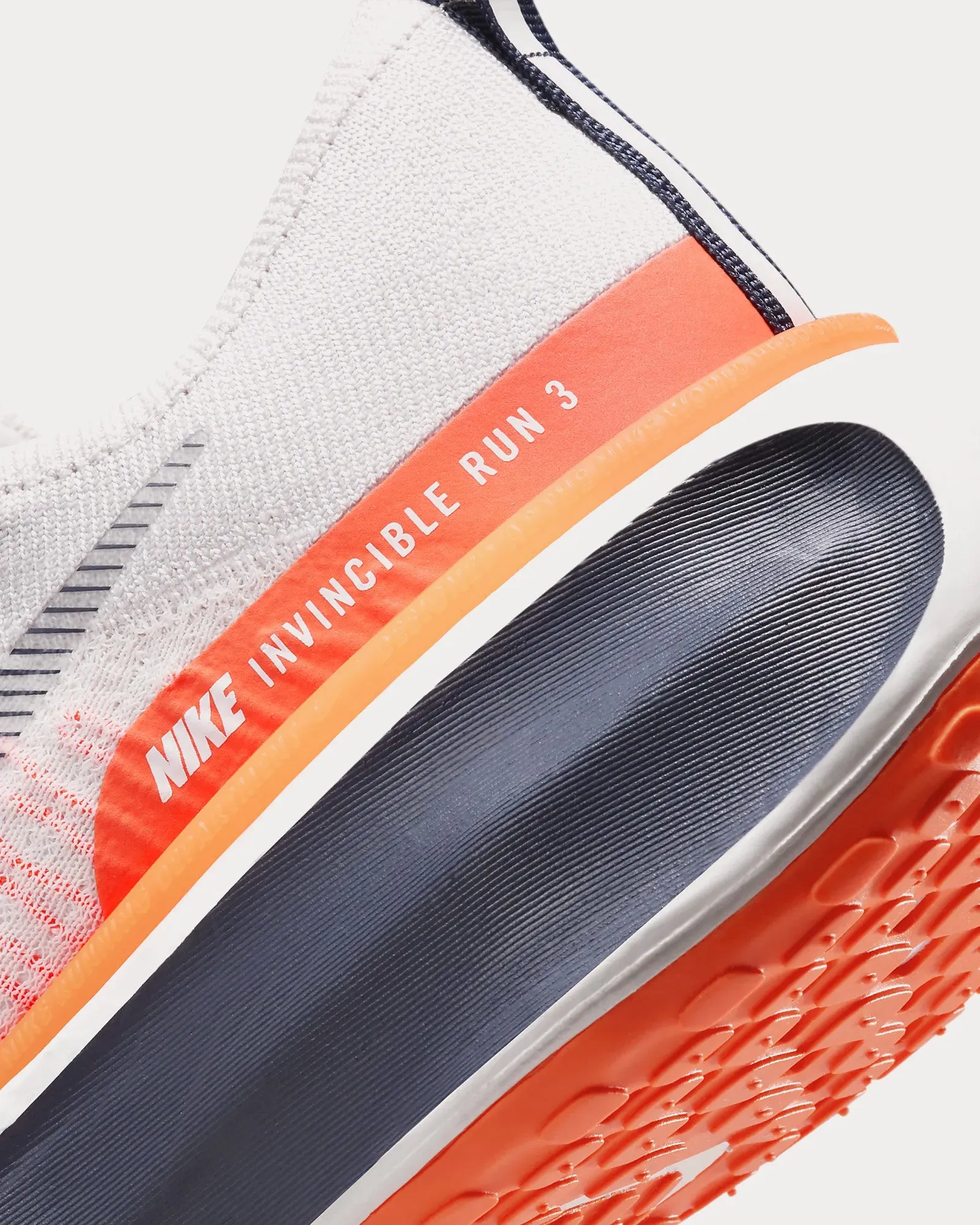 Invincible 3 Phantom / Total Orange / Sail / Thunder Blue Running Shoes