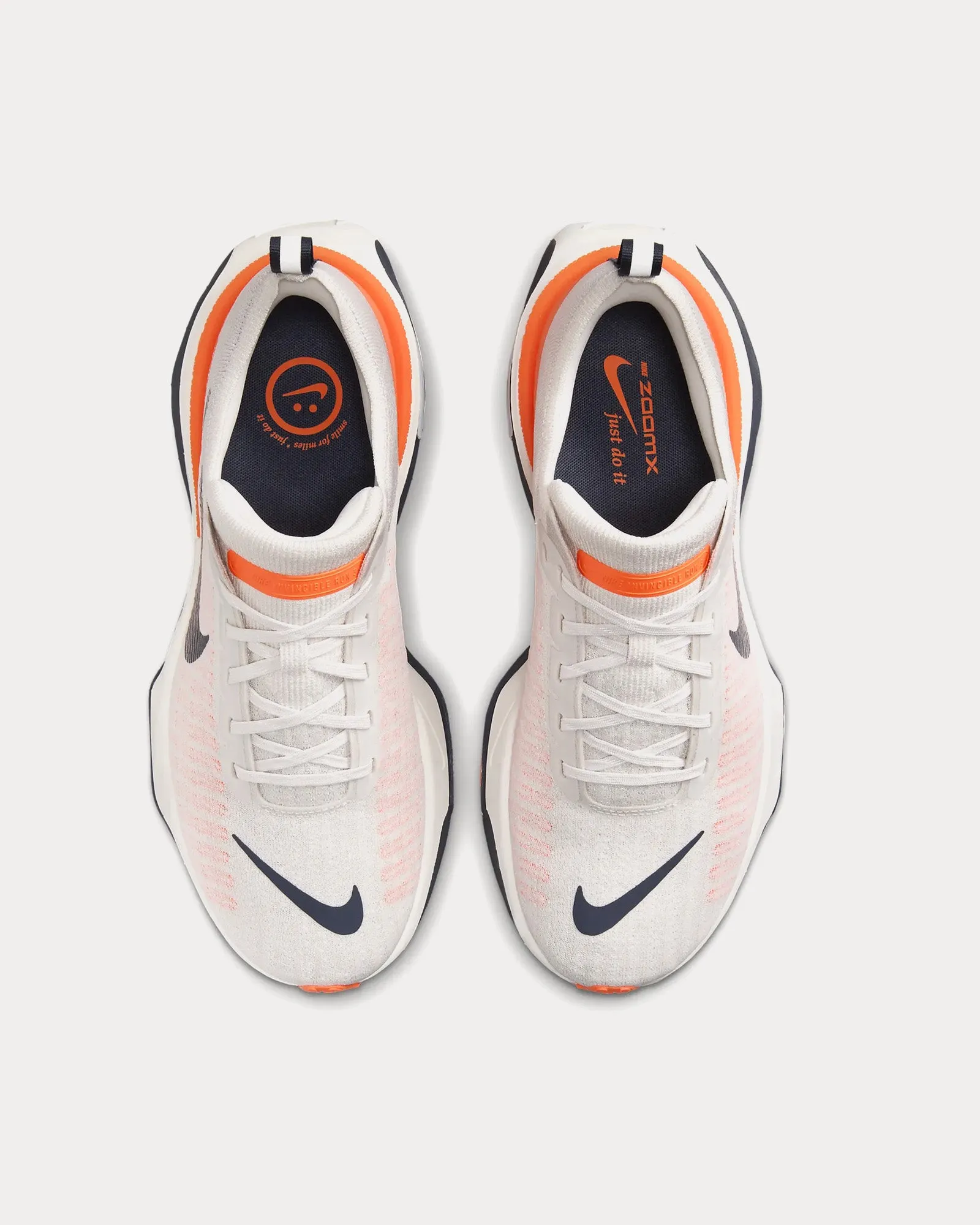 Invincible 3 Phantom / Total Orange / Sail / Thunder Blue Running Shoes
