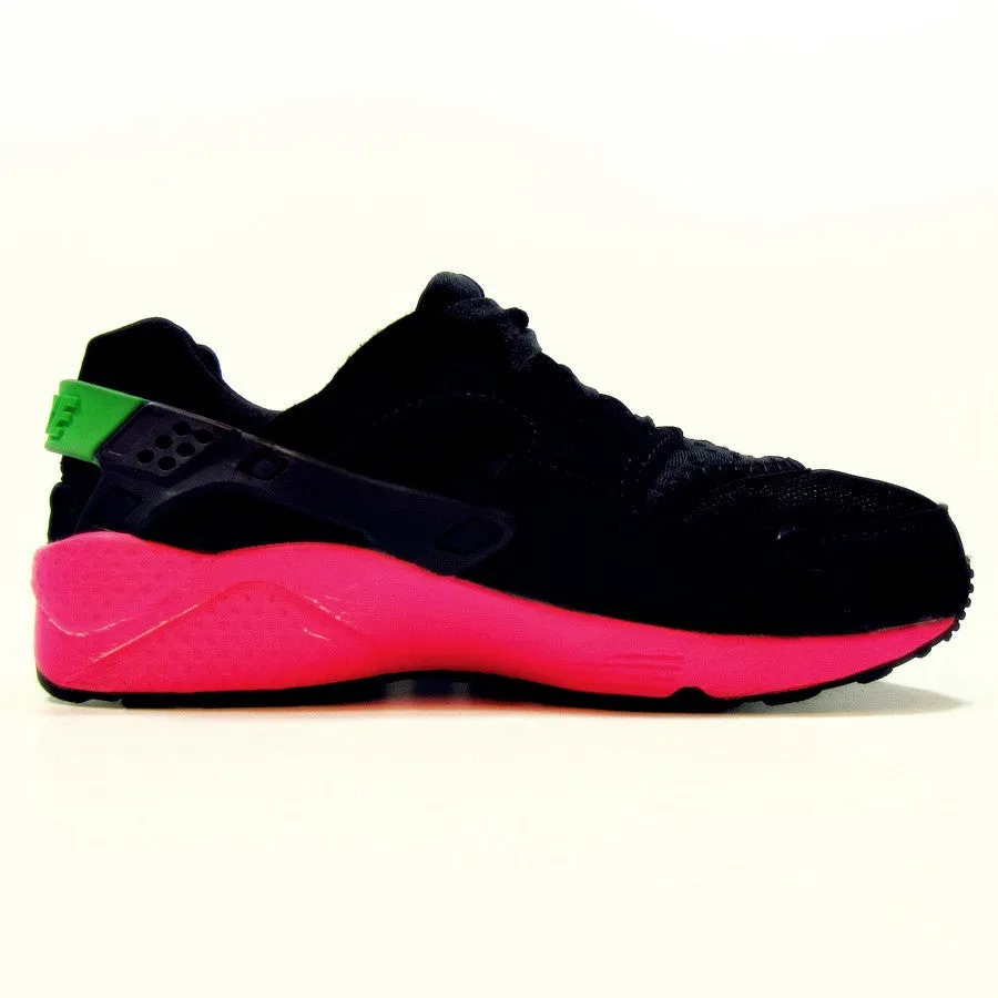 NIKE Air Huarache