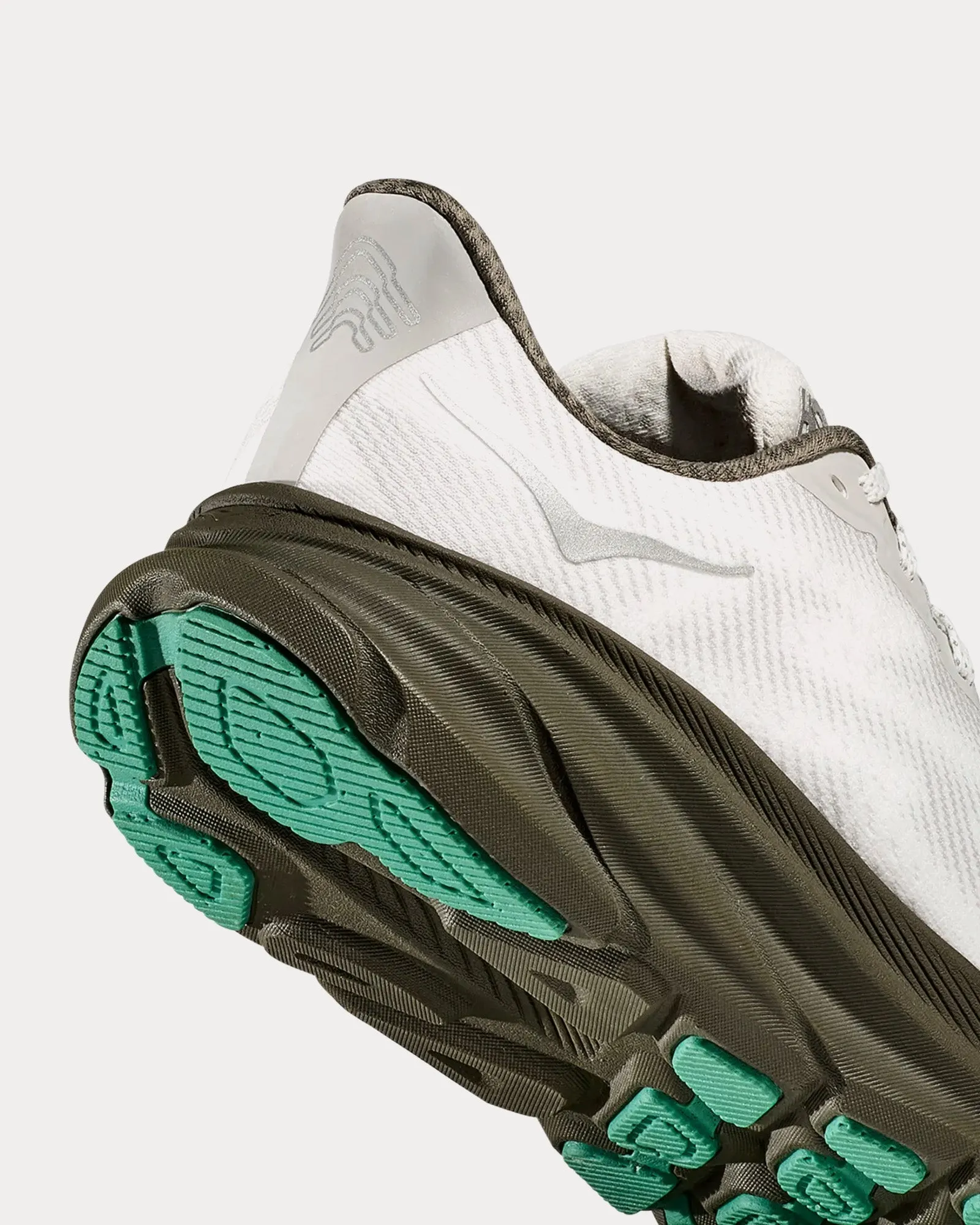 Stealth/Tech Clifton 9 GTX Harbor Mist / Barley Running Shoes