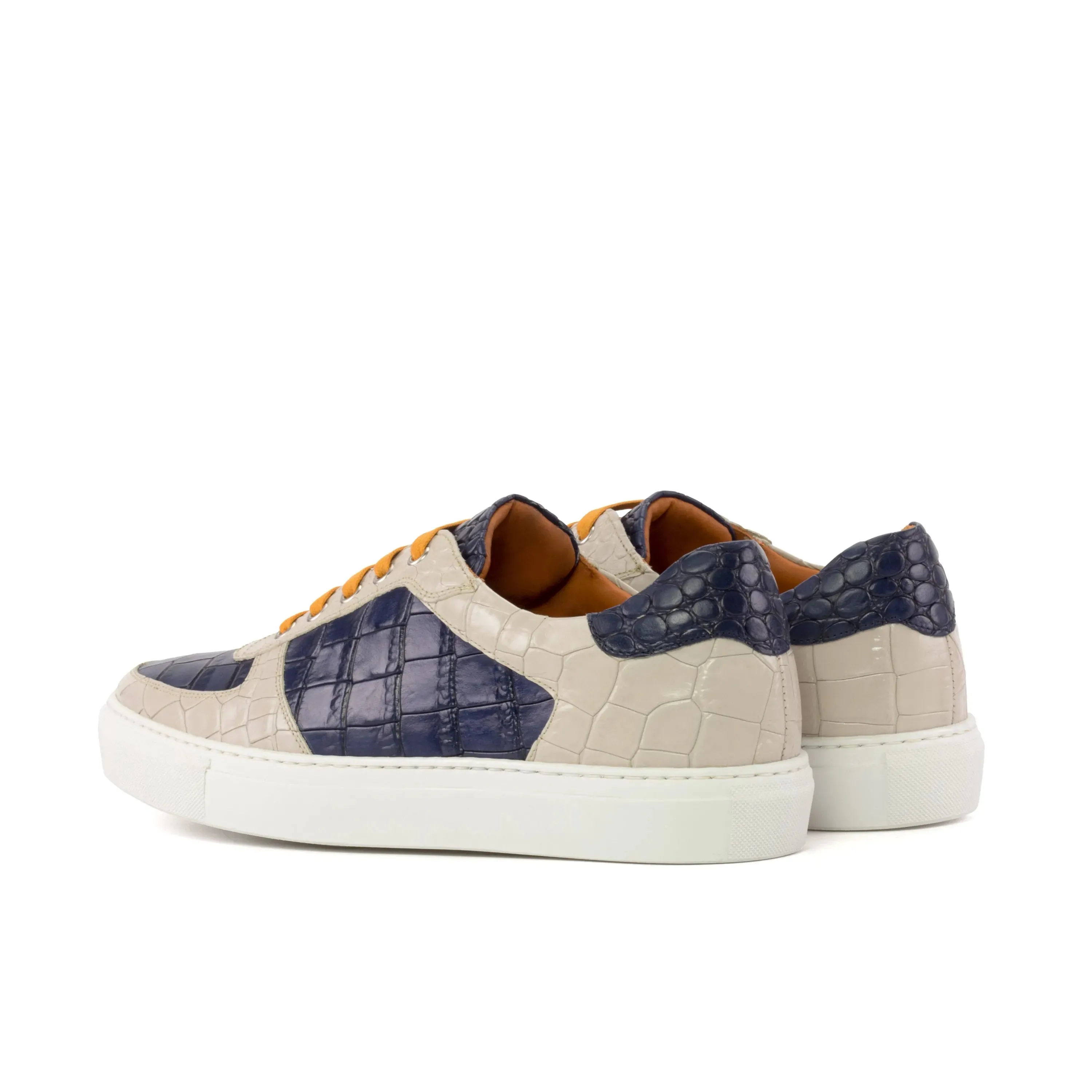 Sunda Low Top Sneaker