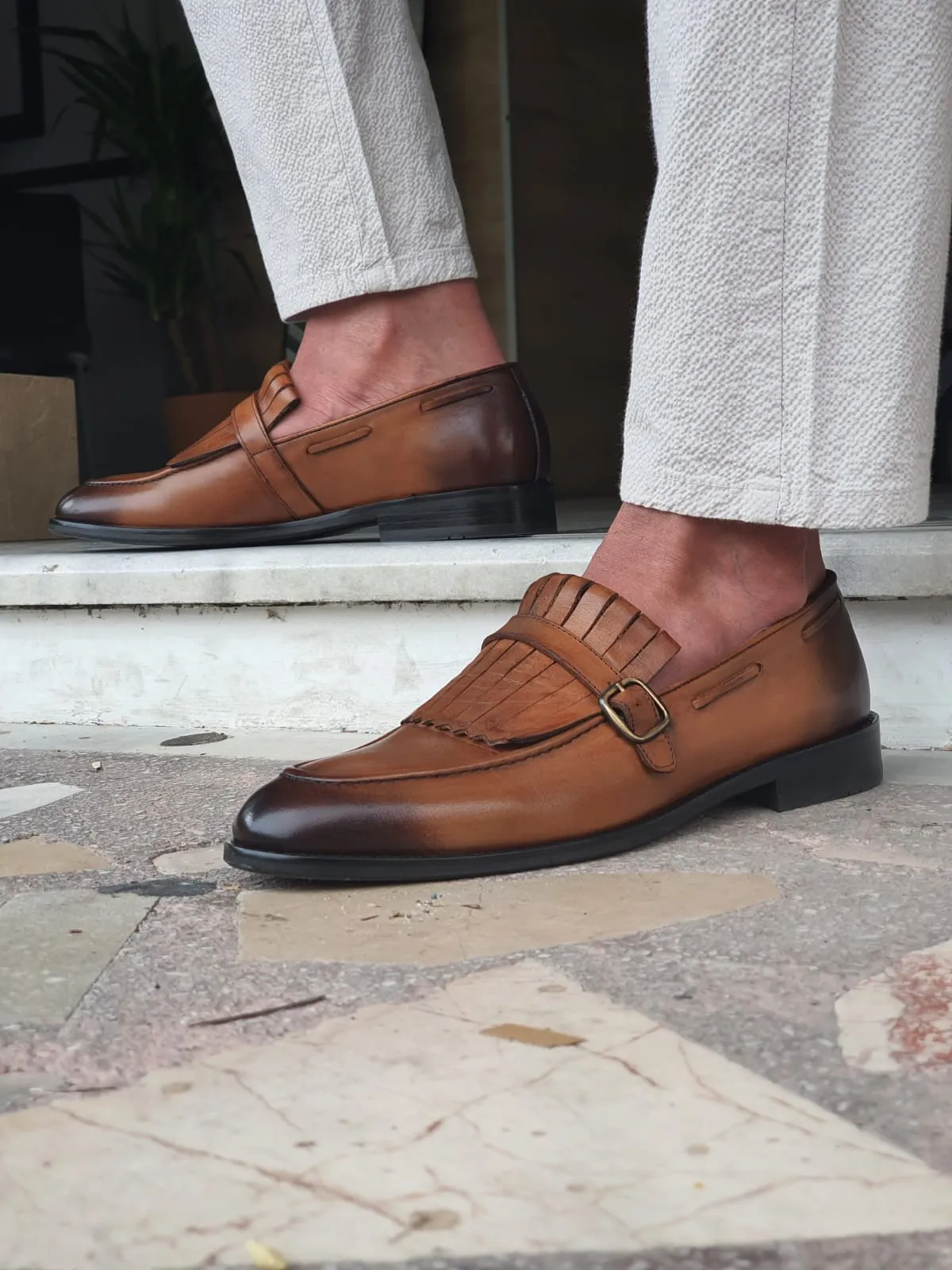 Vince Sardinelli Buckle Detailed Tan Leather Shoes