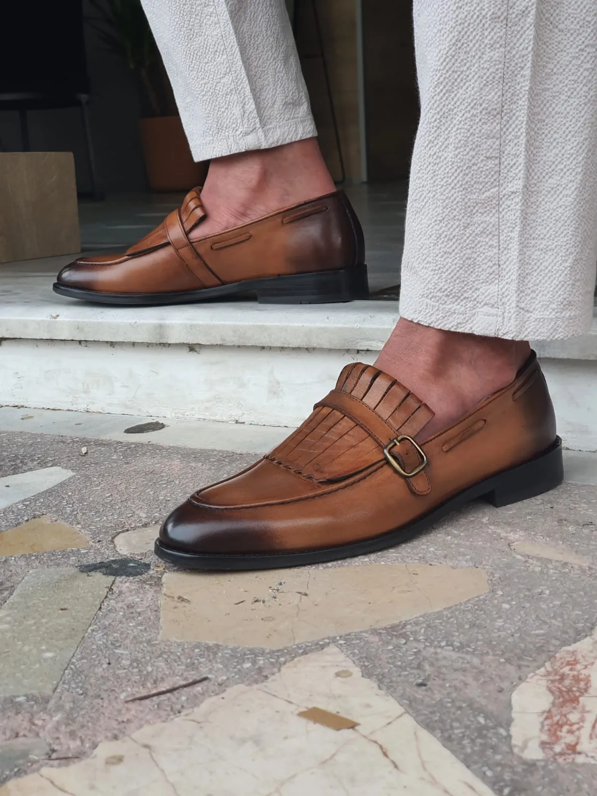 Vince Sardinelli Buckle Detailed Tan Leather Shoes