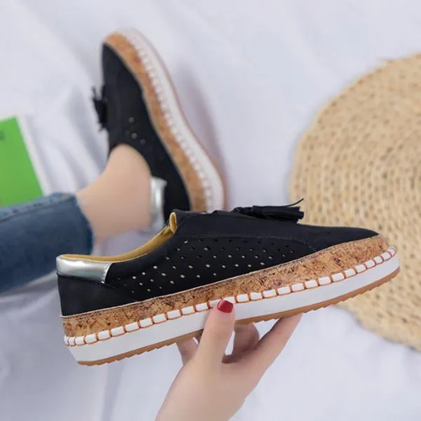 Women's Solid Color Retro Low Top Tassel Hollow Casual Shoes 79087386C